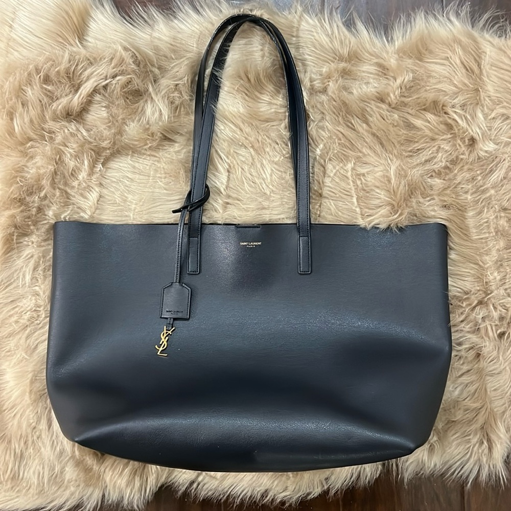 Yves Saint Laurent (YSL)